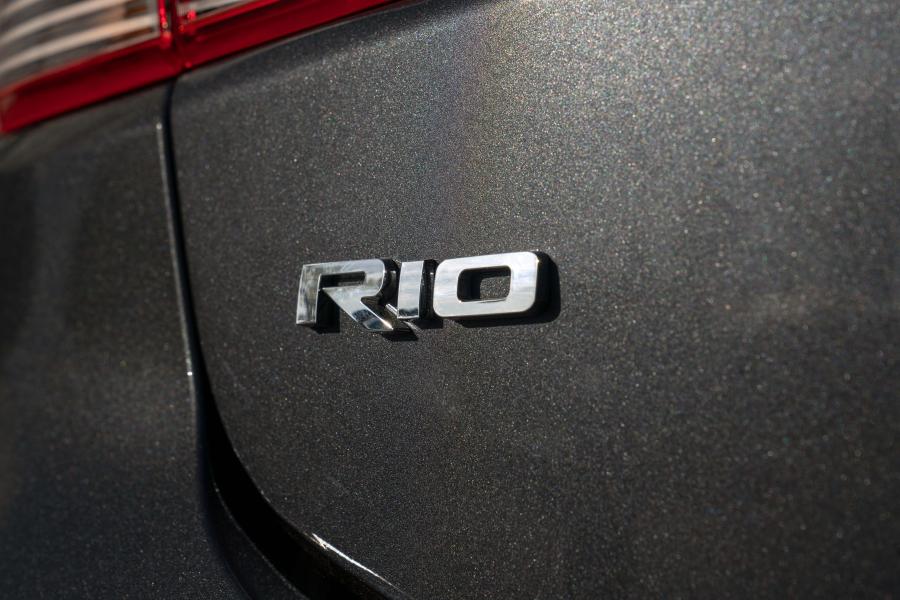 Логотип Kia Rio GT-Line (YB) 2018 года  (UK) (фото 14 из 27)